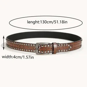 Détail de ceinture en cuir clouté rétro western, ceinture marron vintage 130cm par 4cm.