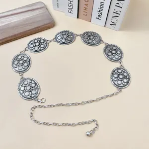 Chaîne de taille en métal argenté vintage avec medaillons ronds pour robe de femmes.