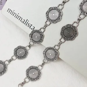 Cadena de cintura de metal plateado vintage para mujer, cinturón floral retro.