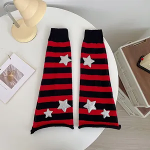 Y2K Strick Stulpen, schwarz rote gestreifte Stern Beinstulpen für Damen, trendiger Look.