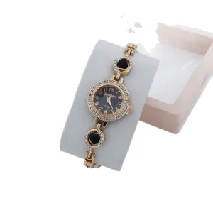 Dames quartz horloge elegante strass kristal armband hartvorm mode jurk horloge