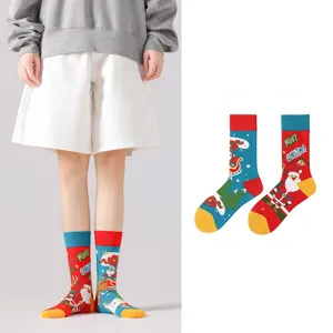 Weihnachten asymmetrische Socken für Paare, gekämmte Baumwolle lustige festliche lässige Socken.