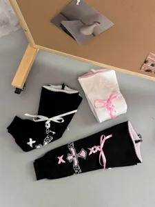 Lolita Strick-Beinwärmer mit Kreuz-Muster und Schleifen, warme Winter-Stulpen.