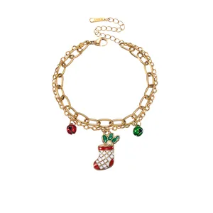 Bracciale a doppia catena in acciaio inossidabile dorato di Natale con calza e campanelle.