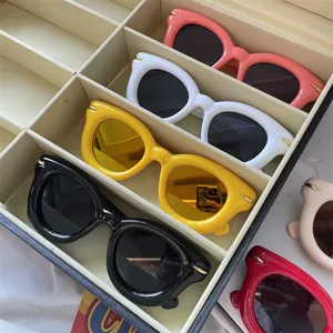Klobige dicke Sonnenbrille für Damen und Herren, retro oversized bunte trendige Brille.