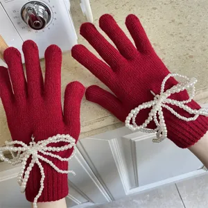 Rote Strickhandschuhe für Damen mit Perlen Schleife, warme Touchscreen Winterhandschuhe.