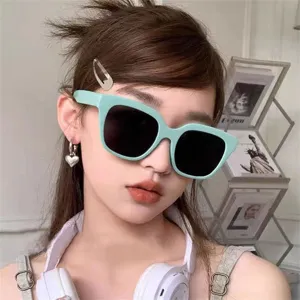 Modische hellgrüne große quadratische Sonnenbrille für Damen, Retro-Streetstyle UV Schutz.