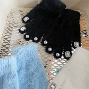 Winter Pluesch Fuenffingerhandschuhe mit Perlen und Strass, suesse flauschige warme Handschuhe.