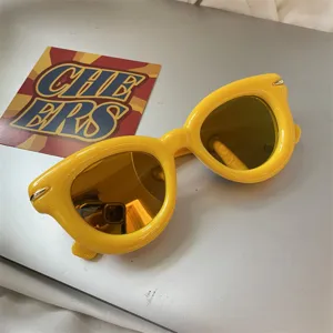 Modische gelbe Oversize Sonnenbrille für Damen und Herren, dicker runder Retro Sonnenbrillen.