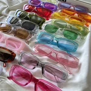 Bunte Retro Rechteck Sonnenbrille für Damen und Herren, trendige Gelee Farben Sonnenbrille.