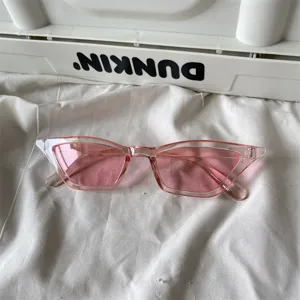Transparente rosa Cat Eye Sonnenbrille modische Bonbonfarben stilvolle Damensonnenbrille
