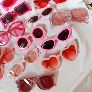 Modische rosa rote Sonnenbrille Set süße Herz Katzenauge Polygon Sonnenbrillen Damen