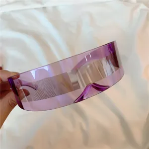 Futuristische violette Schild-Sonnenbrille im Cyberpunk-Stil, Party-Brille, Detailansicht.