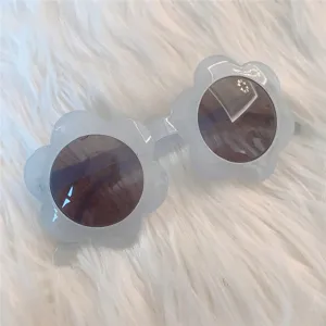 Niedliche blumenförmige Sonnenbrille für Damen, trendige hellblaue Ästhetik Brille, UV-Schutz.