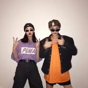 Stilvolle Sonnenbrille für Damen und Herren, Retro-Katzenaugen-Design, leichter Streetwear-Stil.