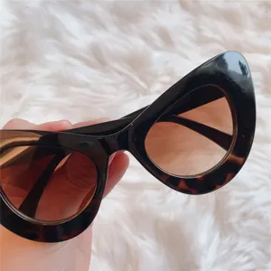 Exzentrische Cat-Eye Sonnenbrille Vintage Retro Brille für Damen Mode Detailansicht