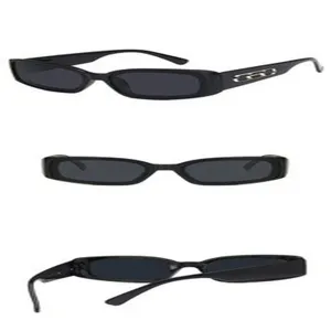 Detailansicht schmaler schwarzer Vintage-Sonnenbrille mit Metall-Bügelakzenten für coole Outfits.