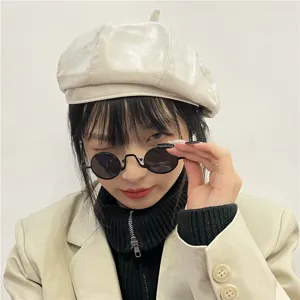 Retro round sunglasses for women and men, vintage metal frame sun glasses chic style.