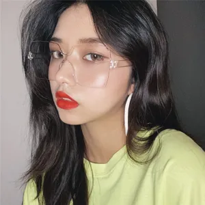Oversized clear frame glasses for women, fashion Korean style trendy eyewear for daily wear.