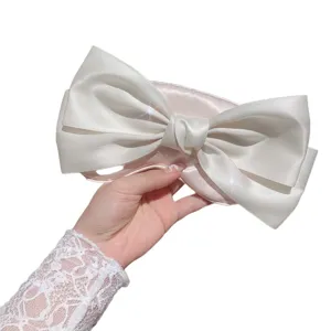 Masque de sommeil en satin avec grand noeud style doux doux respirant sieste bandeau yeux