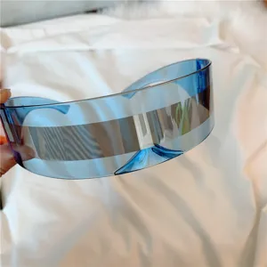 Futuristische blaue Schild-Sonnenbrille Detailansicht, coole Cyberpunk Visier Brille.