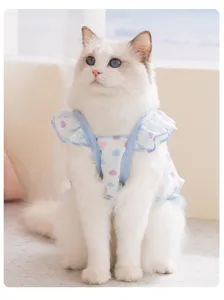 Mooie kattenjurk lente zomer ademende huisdierkleding volants schattig hartje print