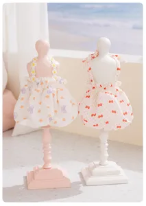 Süßes Blumen Haustier Trägerkleid Set Mini-Schaufensterpuppe Sommer dünne atmungsaktive Kleidung