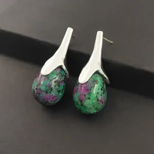 Boucles d'oreilles pendantes en pierre naturelle bohème avec design argenté pour la mode