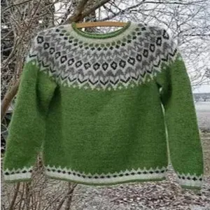 Green Nordic patterned crew neck long sleeve knit sweater for women casual pullover top.