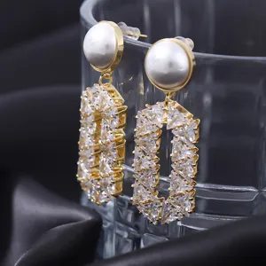 Boucles d'oreilles Pendantes Géométriques en Zirconia pour Femmes Boucles d'oreilles Perles Artificielles Plaqué Or Avec Tige Argent 925
