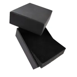 Boite cadeau a bijoux en papier noir avec insert en mousse pour boucles d'oreilles bagues.