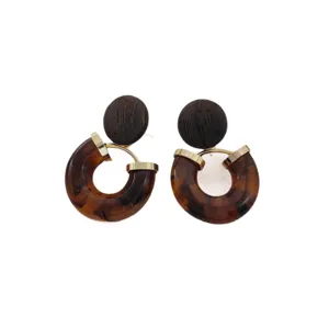 Boucles d'oreilles créoles en résine écaille et bois style rétro Maillard chic pour femmes bijoux