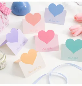 Valentinstag Grußkarten mit 3D Herz für Blumensträuße und festliche Geschenknachrichten