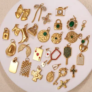 Colgante de Acero Inoxidable Chapado en Oro de 18K Con Strass para Fabricación de Collares Pulseras DIY Joyería de Moda de Lujo para Mujer