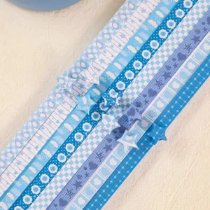 Blaues Origami Sternpapier Streifen Set, schönes bedrucktes Papier für das Basteln.