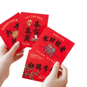 Rote Grußkarten mit inspirierenden Segenssprüchen, ideal für Blumensträuße und Dekorationen.