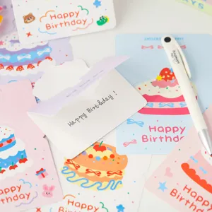 Süße 3D Geburtstagskarte Set mit Kuchen Design, perfekte Grußkarten für Kindergeschenke.