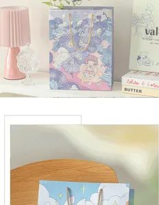 Blumen Illustration Papier Geschenktüte mit süßem Mädchen Design, Premium Verpackungstasche.