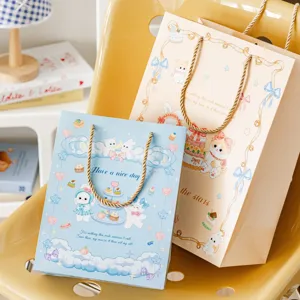 Süße Cartoon Geschenktüte Papiertaschen für Geburtstag Party Abschluss und schöne Geschenke