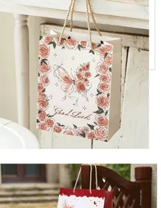 Bolsas de regalo de papel con mariposas y rosas, bolsa de cartón grueso para bellos obsequios.