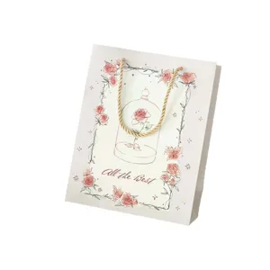 Elegante bolsa de regalo de papel rosa mariposa, bolsa de cartón grueso para celebraciones.
