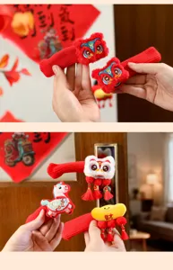 Chinesisches Neujahr Türgriff Abdeckung 2026 Jahr des Pferdes festliche Plüsch Deko Anhänger