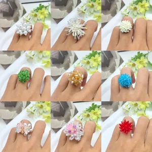 Anello Fatto a Mano Mughetto in Cristallo Artificiale Lusso Leggero Stile Ins Anello Aperto Regolabile Donna Gioielli Floreali Regalo