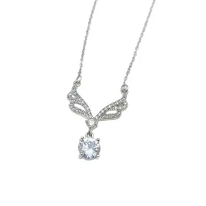 Elegante collana con ciondolo ad ala argentata e zircone brillante da donna vista principale