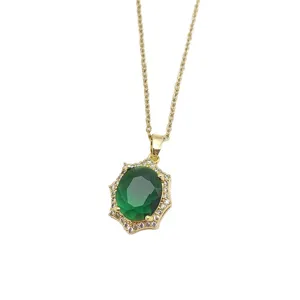 Elegante collana con ciondolo in zircone verde, classica catena in acciaio inossidabile per donna.