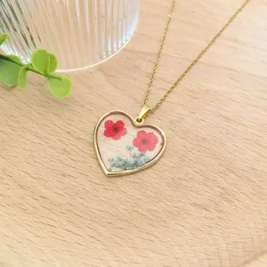 Collana cuore resina fiori secchi oro stile vintage catena clavicola gioiello dettaglio