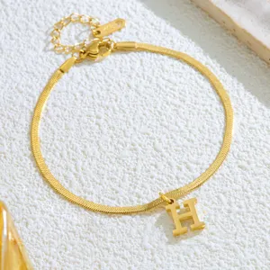 Goldfarbene Edelstahl Schlangenkette Fußkettchen mit Buchstabe H Anhänger für Damen