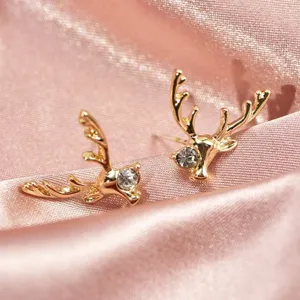 Xrysa skoularikia me kerata elafiou kai lampera strass gia gynaikes elegant design style.