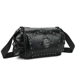 Bolso bandolera cilíndrico estilo punk negro con motivo de calavera de estrás y tachuelas.