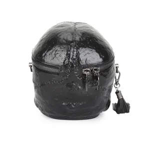 Schwarze glänzende Totenkopf Umhängetasche Detail, Punk Stil Tasche mit Reißverschluss.